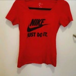 Nike Scoop Neck Woman's Tee XS